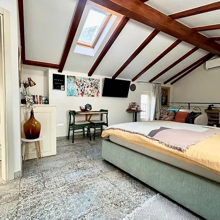 דירה Tipitapi Attic Dreamy Studio, Off-site Parking *